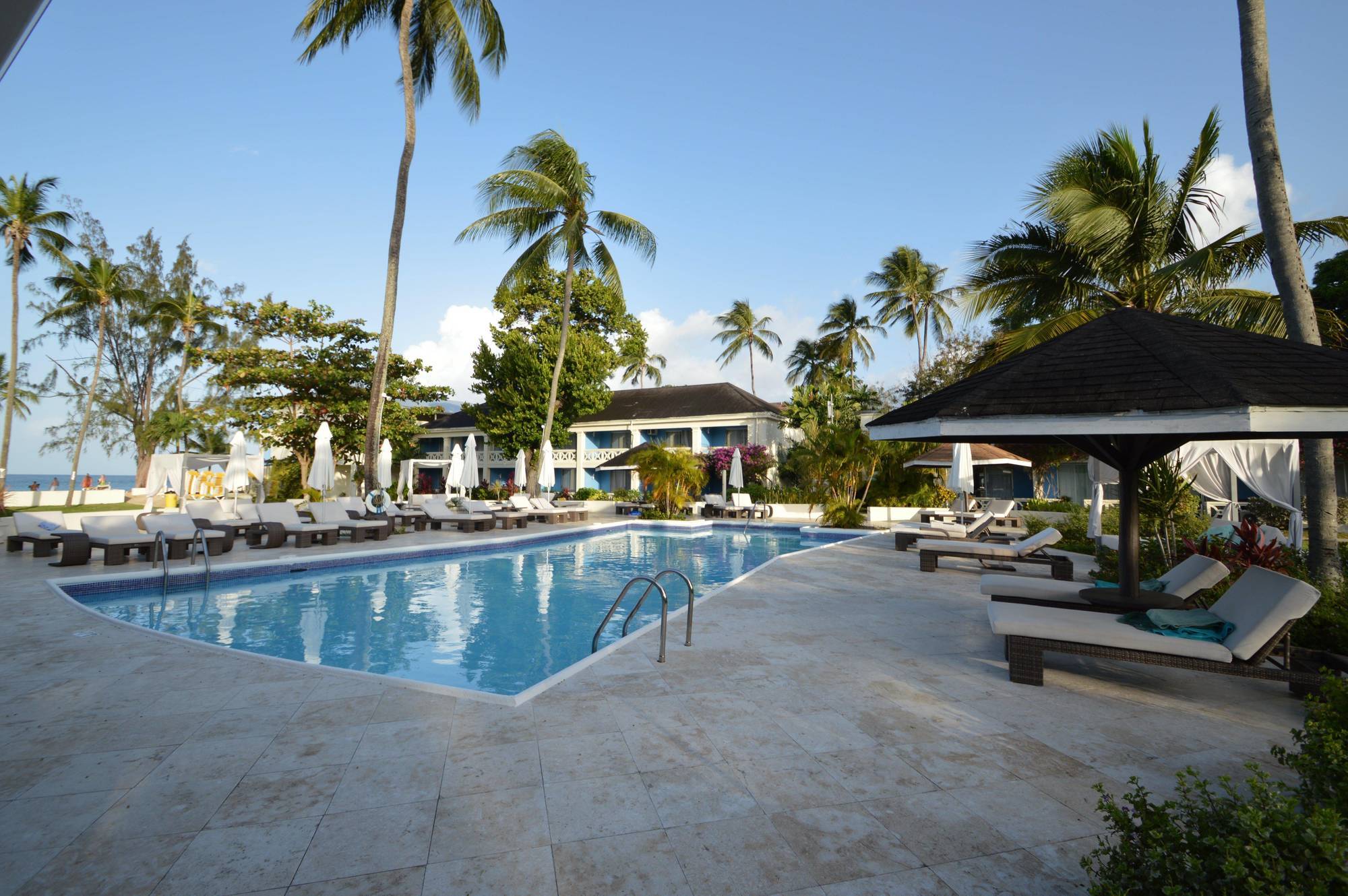 Starfish Discovery Bay Holetown Esterno foto