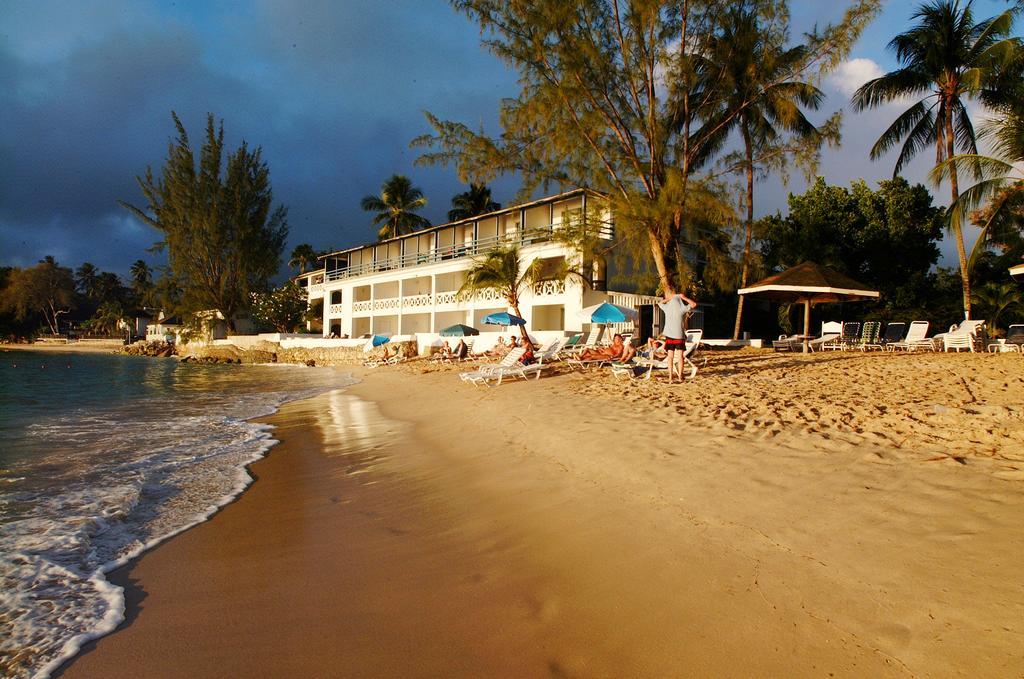 Starfish Discovery Bay Holetown Esterno foto