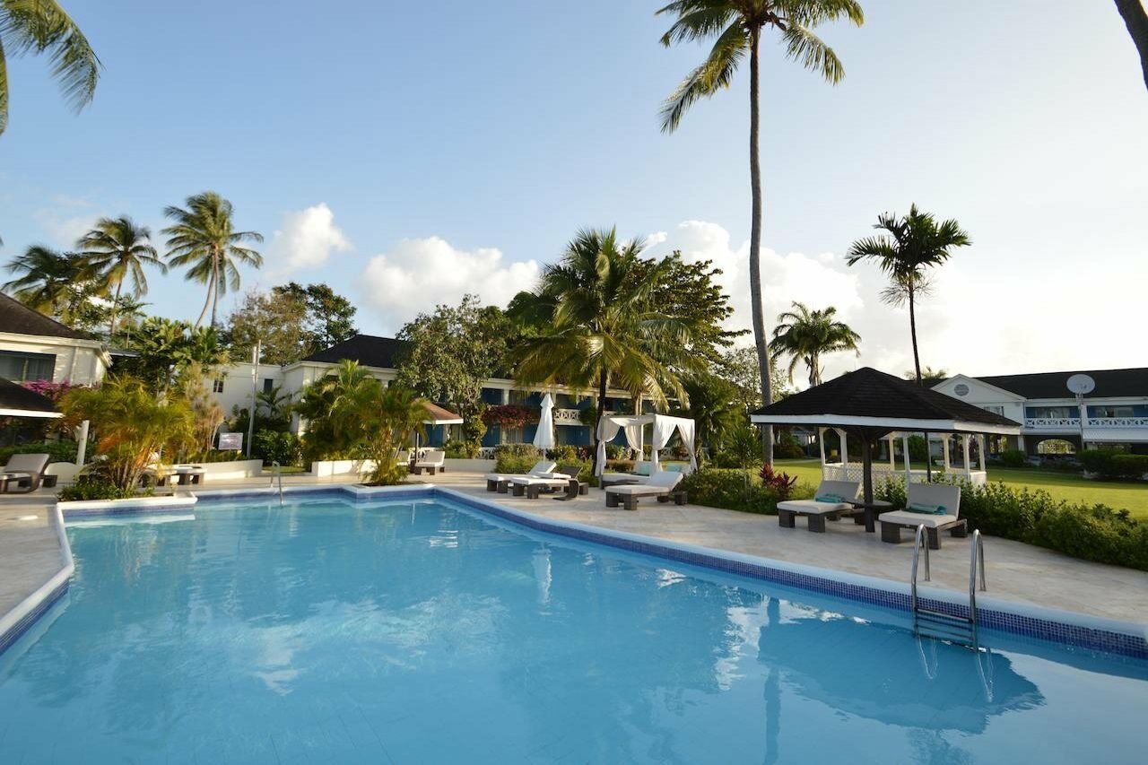 Starfish Discovery Bay Holetown Esterno foto